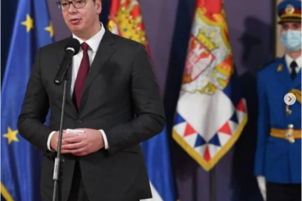 PREDSEDNIK I DANAS ODLIKOVAO: Ordenje za pripadnike Vojske Srbije za zasluge u borbi protiv kovida 19