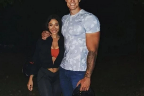 Bivši dečko isprozivao članicu grupe Hurricane: Sanja laže da smo se u miru rastali, tukla me je, krv je šikljala na sve strane!