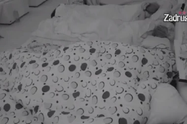 (VIDEO 18+) U STRASNOM ZANOSU! Zadrugari u najžećoj vreloj akciji do sada: ZA JEDNU NOĆ RAZVALILI KREVET!