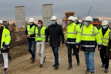 ANTIĆ OBIŠAO RADOVE NA MOSTU PREKO SAVE: Sve ide prema zacrtanom planu!