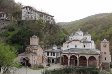 SKANDALOZAN POTEZ MAKEDONACA: Preimenovali freske u manastiru, brišu kulturne tragove Srba!