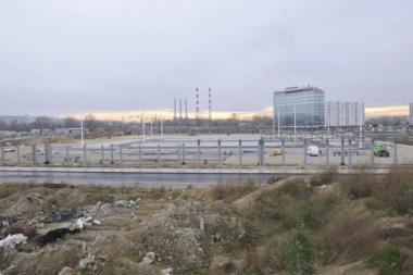 (FOTO) Vesić obišao radove na izgradnji autobuske stanice: Integrisana sa železnicom, 42 odlazna i 20 dolaznih perona, kafići, restorani, parking...