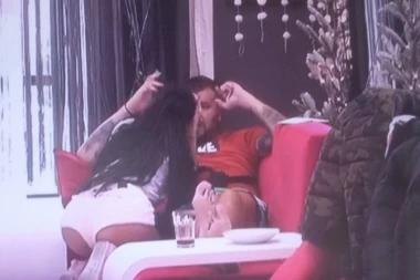 (VIDEO) JANJUŠ OZVANIČIO VEZU SA MAJOM: Pred milionima priznao ljubav prema Marinkovićevoj!