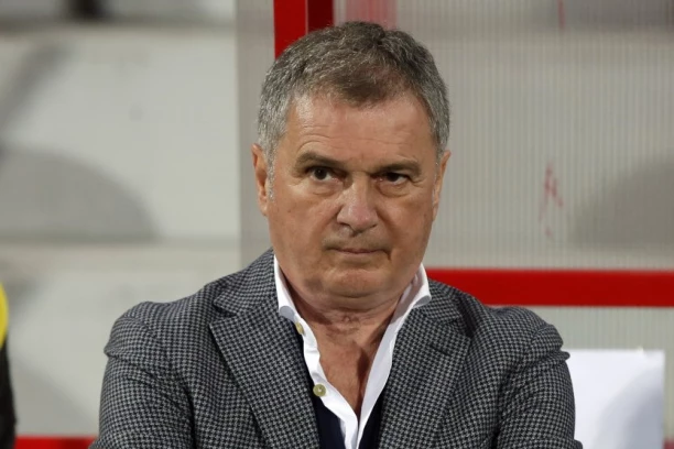 BIO JE VIĐEN KAO TUMBIN NASLEDNIK: Ništa od klupe Srbije, iskusni stručnjak na korak od POSLA KARIJERE!