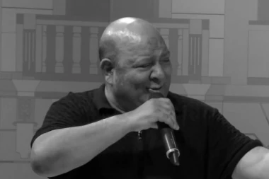 DŽEJ U POSLEDNJOJ PESMI NASLUTIO SMRT: Dve godine od smrti folkera budi najtužnije uspomene!