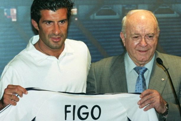 SUROVA OSVETA ZA FIGA: Barselona dovodi zvezdu Real Madrida