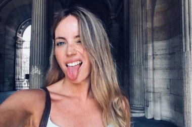 (FOTO) MA KAKAV ŽREB, KO JE ONA? Voditeljka izvlačenja za Mundijal u Kataru OSTAVLJA MUŠKARCE BEZ DAHA!