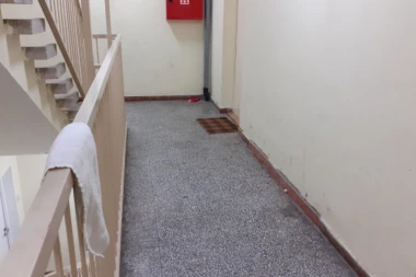 (FOTO) SUROVA BORBA ZA ŽIVOT DEČAKA (12) NA VOŽDOVCU! Sat i po ga oživljavali, jauci oca parali hodnike: ""Bože, zašto njega, što nisi mene!"