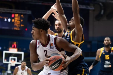 Stotka Armanija, Himki zakucan na dnu tabele!