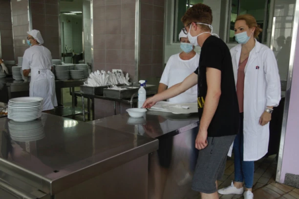 BITKA SA VIRUSOM: Studentski dom pretvoren u kovid bolnicu