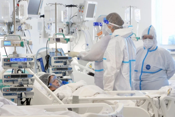 KORONA DIVLJA! OVO JE NAJNOVIJI PRESEK: Evo koliko danas imamo zaraženih!