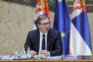 VUČIĆ OTKRIO ISTINU O DOKTORU KOJI JE VRATIO ORDEN: Predsednik raskrinkao funkcionera LDP iz Zaječara!
