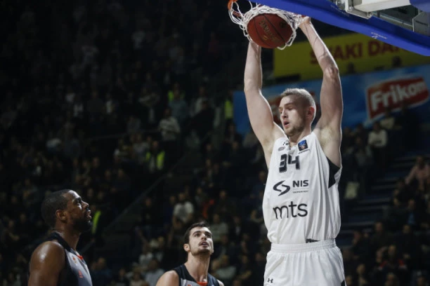 "GROBARI" ODUŠEVLJENI: Potpisao Lendejl!