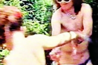 (FOTO) NEKADA JE BILA DUŠAN ILIĆ! Nakon promene pola ova estradna umetnica postala je mega poznata: PLAKALA SAM NOĆIMA JER NISAM IMALA PARE ZA OPERACIJU, A EVO KOJI PEVAČI SU JOJ POMOGLI!