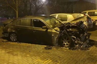 ČESTO SE POJAVLJIVAO U CRNOJ HRONICI: Navijač Partizana vlasnik BMW-a izgorelog u Novom Sadu?