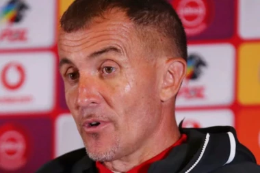 ISPLIVALI ŠOKANTNI DETALJI! Srpski trener VAĆARIO konobaricu! Donela mu ŠEĆER, a on je UHVATIO za ZADNJICU!