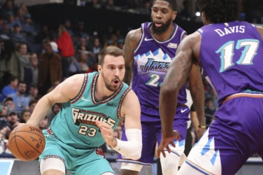 METLA U MEMFISU: Gudurić očima ne veruje, bek dobio OTKAZ!