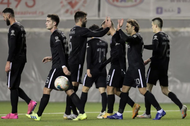 PARTIZAN MU PONUDIO NOVI UGOVOR, FRANCUZI ZAGRIZLI: Prvotimac crno-belih ima TRI OPCIJE!