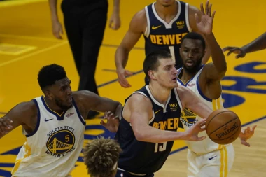 A REKLI SU DA SE UGOJIO: Jokić IZDOMINIRAO protiv "ratnika", MOĆAN dabl-dabl, ali o OVOME bruji cela Amerika!