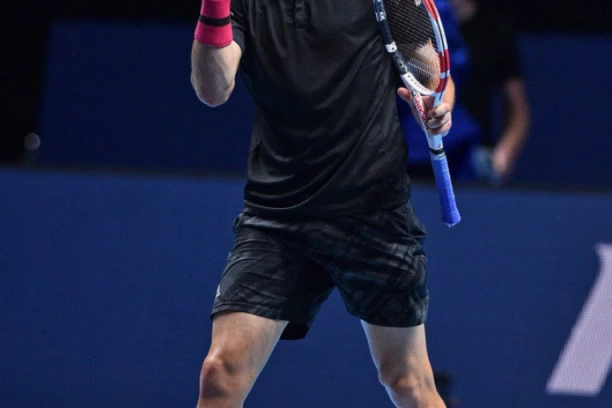 TENISKA REVOLUCIJA! Žestoka PRETNJA Noletu, Rafi i Rodžeru!