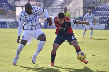 DRAMA DO KOSKE NA SARDNIJI! Iz keca u dvojku! Konteov Inter STREPEO do 94!