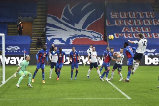 Šefild OSTAO NA JEDNOM POENU u Premijer ligi, Palas OTEO BOD na Londonskom derbiju!