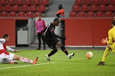 Leverkuzen RAZMONTIRAO Hofenhajm i popeo se na čelo Bundeslige!