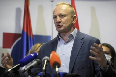 Nastavlja se rat svih protiv svih u Đilasovoj opoziciji!