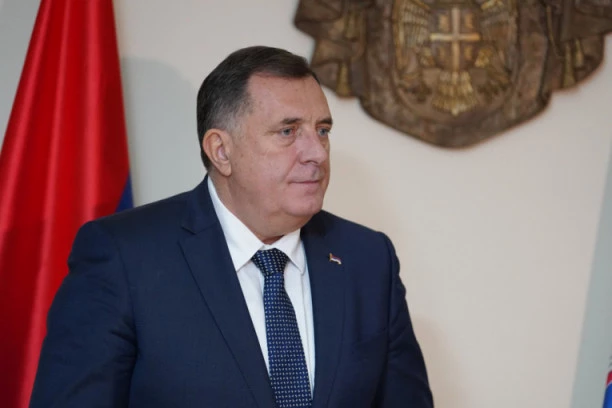 DODIK O SLUČAJU "IKONA": Očigledno se radi o klasičnom spinu Bisere Turković!