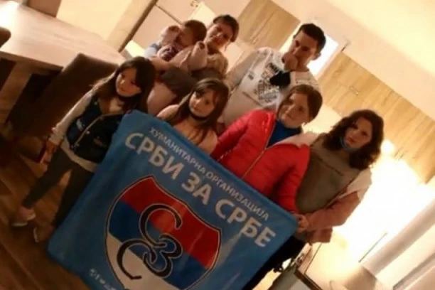 (VIDEO) SEDMOČLANA PORODICA SADA IMA KROV NAD GLAVOM: Kešelj i Srbi za Srbe izgradili još jednu kuću na Kosovu i Metohiji!