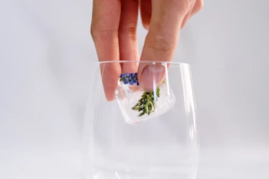 Napravite moćno sredstvo za negu lica: Evo šta treba da uradite sa zelenim čajem!