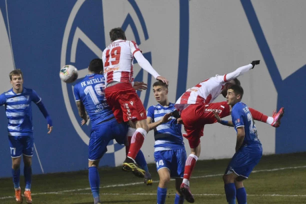 METALAC PROPISNO NAMUČIO CRVENO-BELE: Minimalac Zvezde u Gornjem Milanovcu, Milunović heroj!