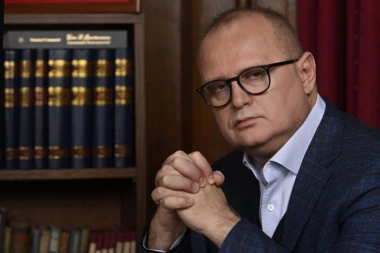 Vesić: Beograd radi projekat rekonstrukcije Komande ratnog vazduhoplovstva u Zemunu