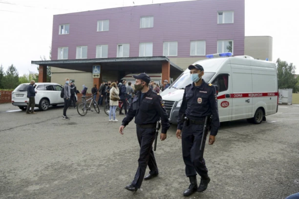 IZGUBILI SE TOKOM VEŽBE: Pronađena deca nestala u pećini kod Moskve!