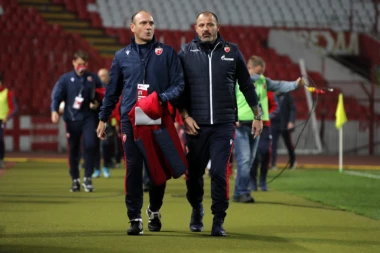 POSLE TESNOG TRIJUMFA NA BANJICI: Trener Zvezde bacio "Delije" u TRANS!