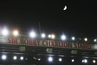 VEJN POTVRDIO NA TVITERU: Runi POTPISAO za Mančester junajted!