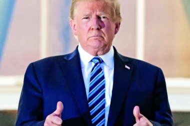 OPTUŽEN DA JE LAGAO BANKE I OSIGURAVAJUĆE KUĆE! Formira se nezavisno telo za slučaj prevare firmi Donalda Trampa!