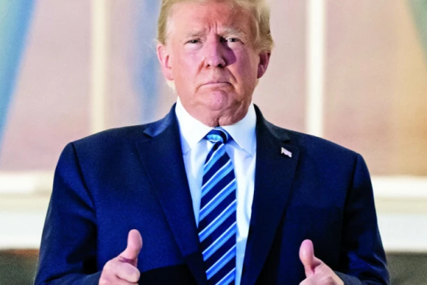 OPTUŽEN DA JE LAGAO BANKE I OSIGURAVAJUĆE KUĆE! Formira se nezavisno telo za slučaj prevare firmi Donalda Trampa!