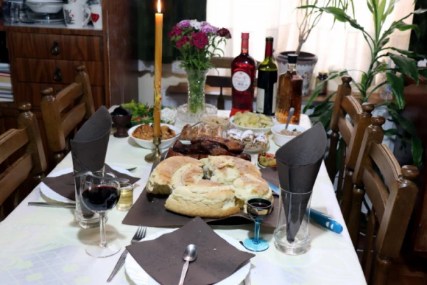 ŠTA URADITI SA SVEĆOM POSLE SLAVE? Ovo je jedino ispravno!