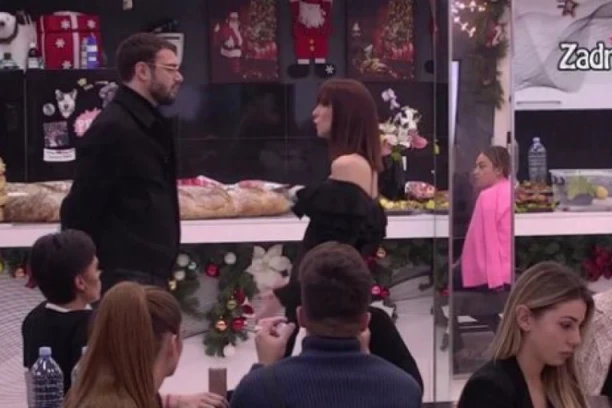 (VIDEO) Biljićeva IZNELA SAV PRLJAV VEŠ o odnosu sa Panićem! SATERALA GA U ĆOŠAK! Paula odmah POBEGLA!