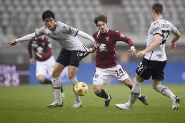 MILINKOVIĆ-SAVIĆ ČINIO ČUDA NA GOLU: Bolonji samo bod!