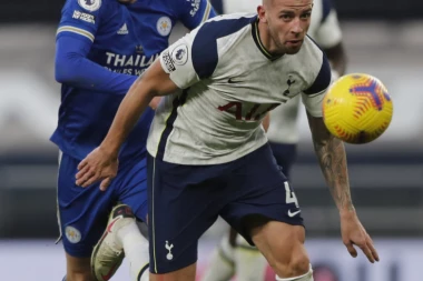 RODŽERS SE KOCKAO I OSVOJIO BOD: Barnsova magija spasila Lester od poraza od Lukinog Palasa!