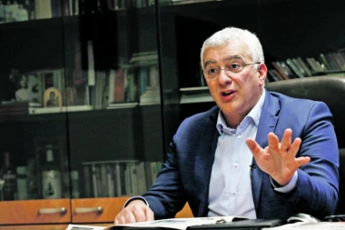 POZNAT STAV DEMOKRATSKOG FRONTA: Andrija Mandić obelodanio da li će glasati za smenu Leposavića!