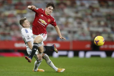 RENESANSA JUNAJTEDA: Mančester plesao po terenu, pa SAMLEO LIDS u Premijer ligi!