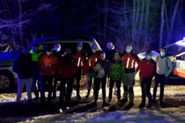 (FOTO) OKONČANA POTRAGA! PRONAĐENI MILICA I STEFAN: Evo šta se desilo mladim planinarima!