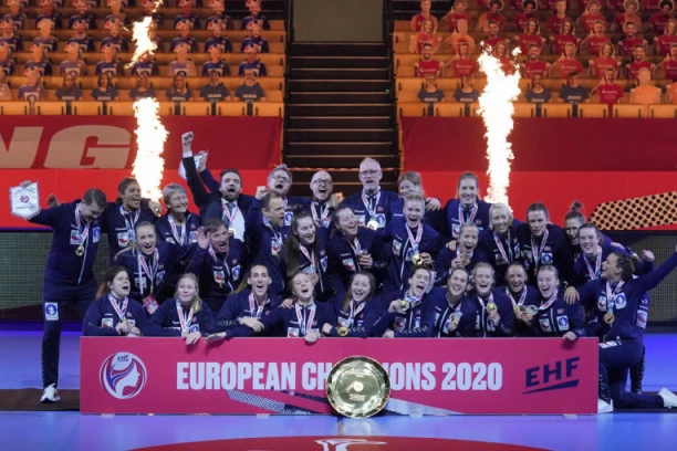 Francuska u SUZAMA, Norveška je na KROVU Evrope!