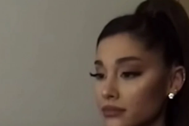 RAZVELA SE ARIJANA GRANDE: Bivšem mora da plati više od MILION DOLARA!