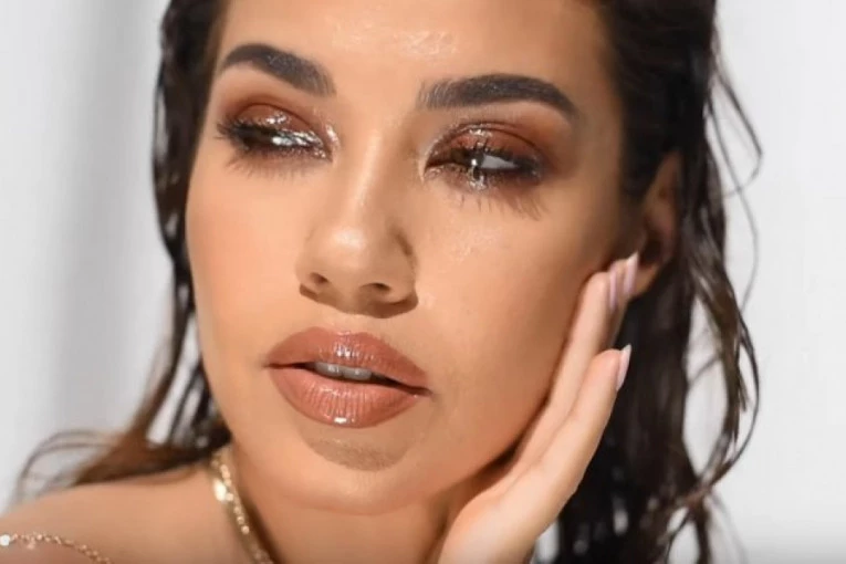 IZGLEDAJTE BESPREKORNO I NA 30 PLUS: Saveti kozmetičara i šminkera za savršen ten i šminku na visokim temperaturama!