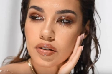 IZGLEDAJTE BESPREKORNO I NA 30 PLUS: Saveti kozmetičara i šminkera za savršen ten i šminku na visokim temperaturama!