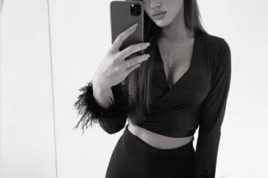 (FOTO) Brazilski plejboj UPECAO NOVU RIBU: Kada budete videli NA KOGA SE SADA NALOŽIO NEJMAR, neće vam biti dobro!